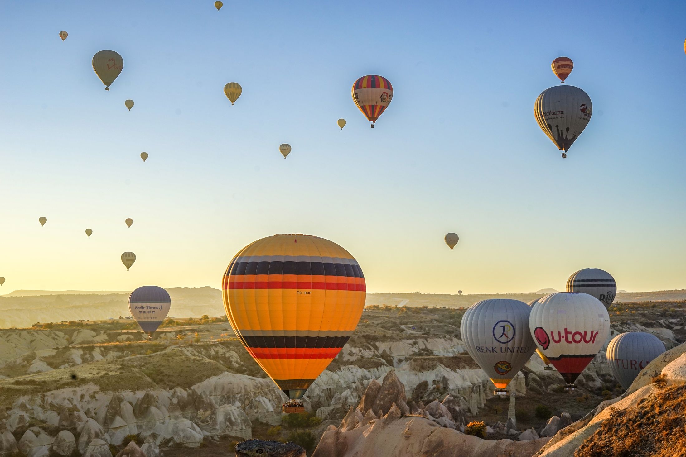 Hot air balloons over Cappadocia, Türkiye